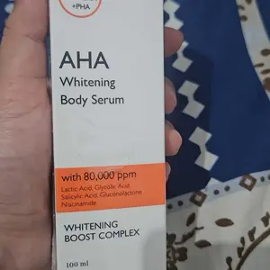 [BUNDLING 2] WHITE INC AHA Body Serum + Alpha Glowhite Body Lotion to Whitening & Moisturising