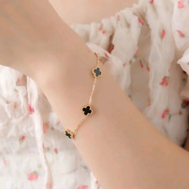 gelang wanita titanium model terbaru panjang pendek bisa diatur