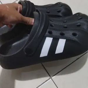 Sandal Baim Anak & Dewasa Terbaru Super Trendy Unisex Anti Slip / Sendal kodok 2 Garis