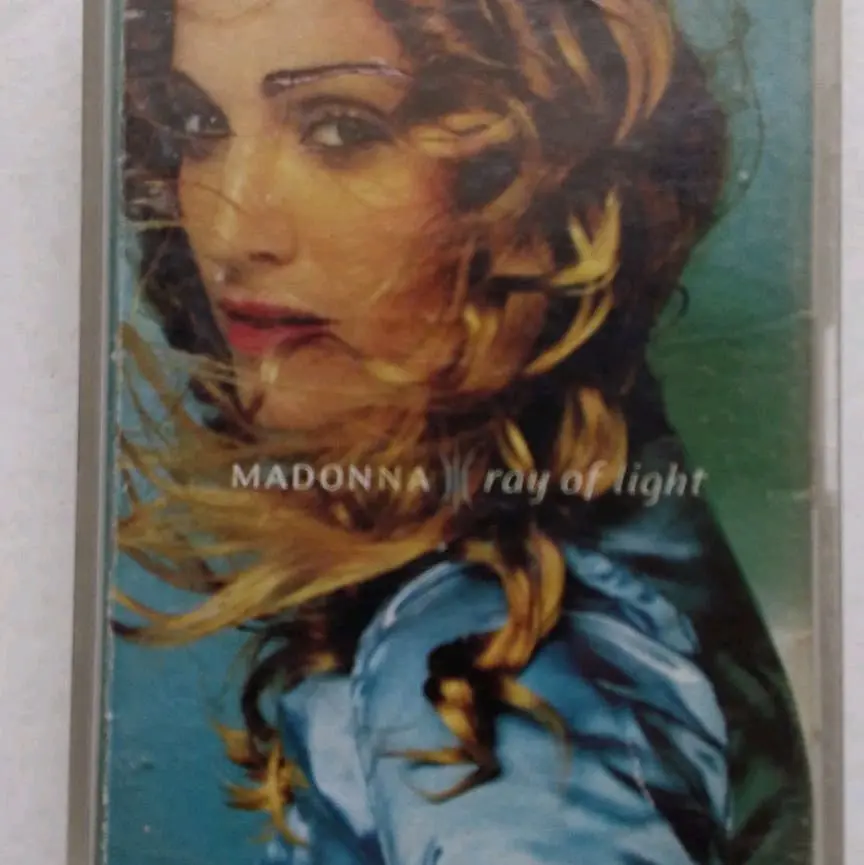 Kaset Madonna - Ray Of Light