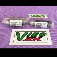 Gambar Karet Pijakan Injekan Step Belakang Set Ninja R SS 150 Ori Kawasaki dari VINO ZX Kota Administrasi Jakarta Selatan 4 Tokopedia