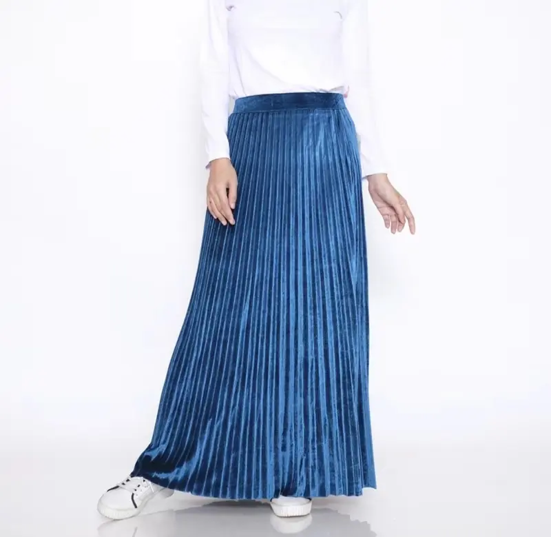 Rok Plisket Bludru Premium//Rok Velvet Bludru Import//Rok Bludru / rok wanita velvet tebal halus panjang Hitam 6