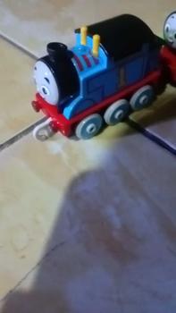 Product Review of Thomas and Friends Push Along Metal and Plastic Engine Trackmaster from Fisher Price Original / Mainan Anak Diecast Kereta Api Tomas from T**S F**R A**🚂 0