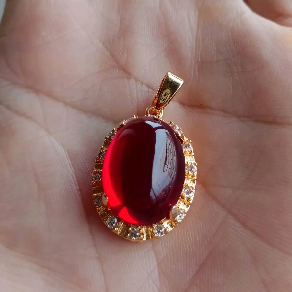 Liontin Merah Siem Bangkok DM 15×20