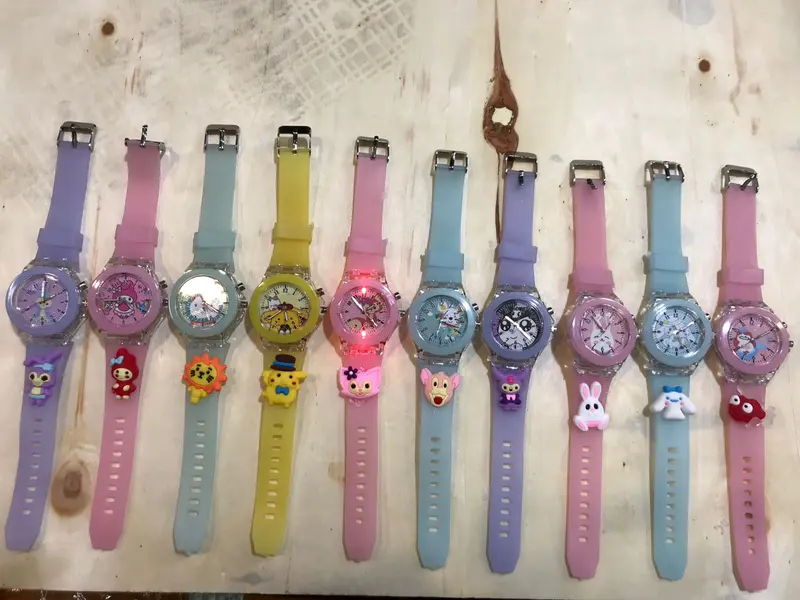 JAM TANGAN ANAK-ANAK DESAIN IMUT DENGAN BERBAGAI PILIHAN WARNA DAN KARAKTER LUCU DENGAN LAMPU LED 2