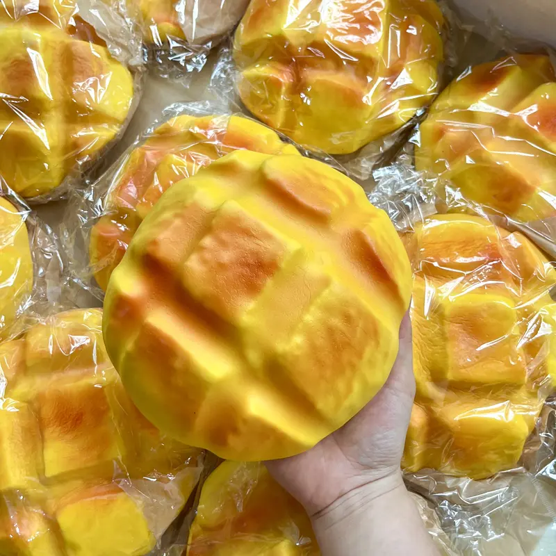 Đồ Chơi Squishy, Cỡ Lớn, Phục Hồi Chậm, Hình Búi Tóc Dứa, Được Làm Bằng Chất Liệu PU, Mềm Mại Và Dính, Thích Hợp Để Giảm Căng Thẳng 4