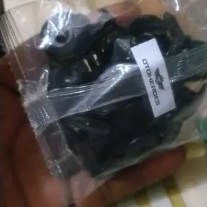 20Pcs Klip Kancing Baut RIvet Bumper Fender 18x8 mm Plastik Clip Car Riveter Ulir Sekrup Universal