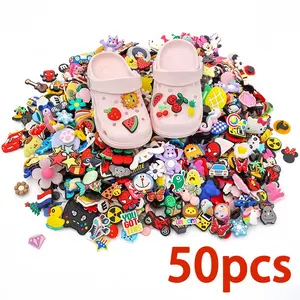 50pcs No Repeat Random Berbagai Seri Aksesori Sepatu  DIY Tempelan Sandal  Lucu Stiker Hiasan Pin Sandal Kartun