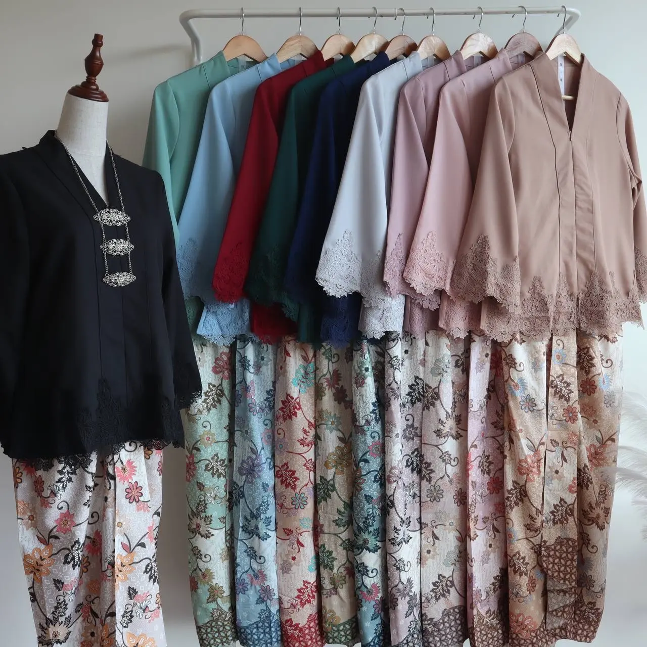 Kebaya bidasari set