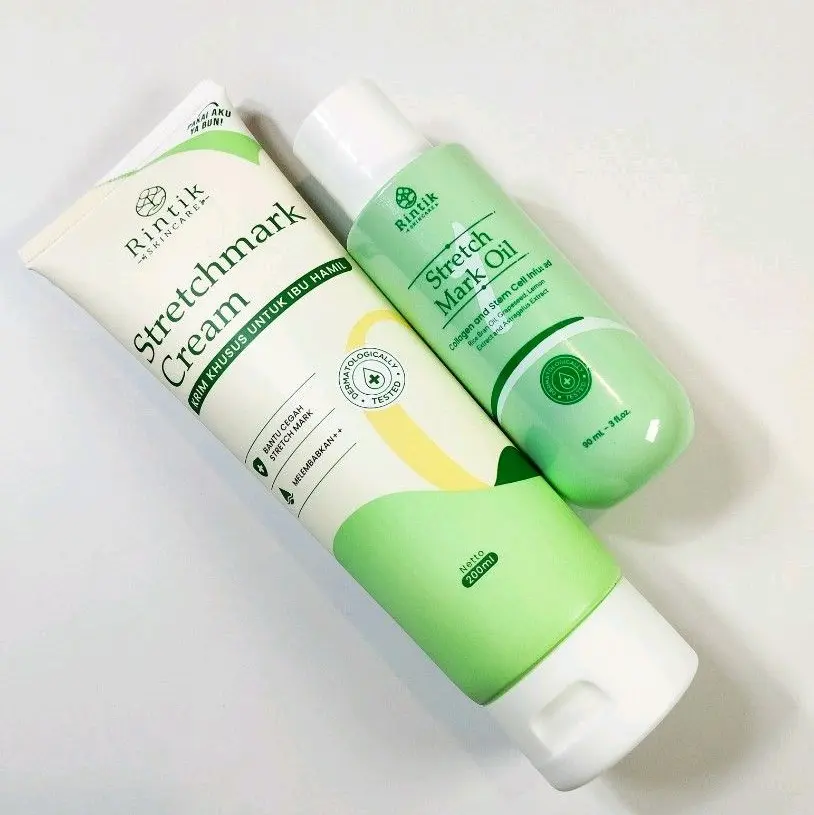 Stretch Mark Oil 1 pcs  Stretchmark Cream 1 pcs  Rangkaian produk perawatan tubuh yang bantu kurangi resiko munculnya stretchmark & bantu pudarkan stretchmark lebih baik