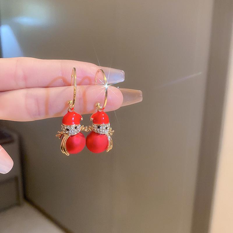 Product Introduction of New autumn and winter silver needle studded pearl snowman Christmas earrings with fashionable design and versatile temperament 6