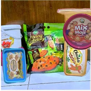PAKET SANDWICH EMOJI DAN KURMA (rosecream,kurma, cubeastor,cubewafervanila,bolupisang)