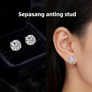 Anting Moissanite Kilap Cantik Cocok untuk Outfit Harian maupun Acara Spesial