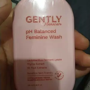 GENTLY Mamacare pH Balanced Feminine Wash Fruit Series with 3x Fruit Extract - Pembersih Kewanitaan untuk Mengurangi dari Bau, Gatal, dan Keputihan