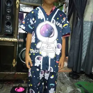 Setelan piyama anak baju tidur lengan pendek celana panjang