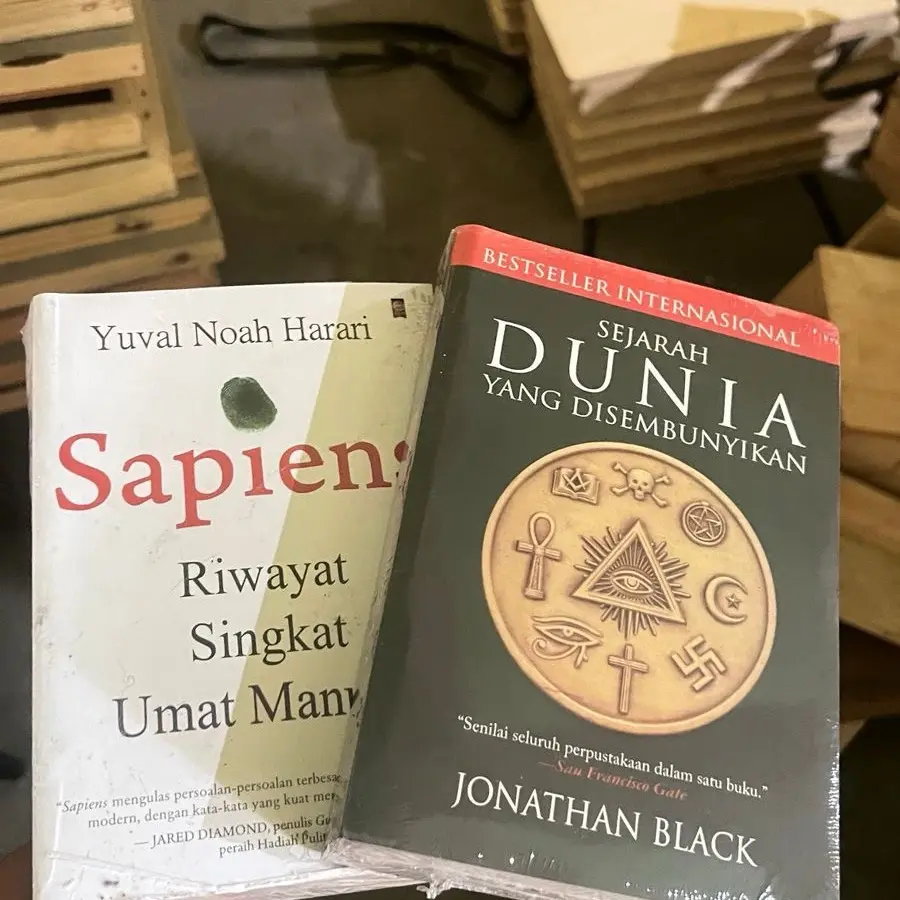 PAKET 2 BUKU SEJARAH DUNIA YANG DISEMBUNYIKAN - SAPIENS
