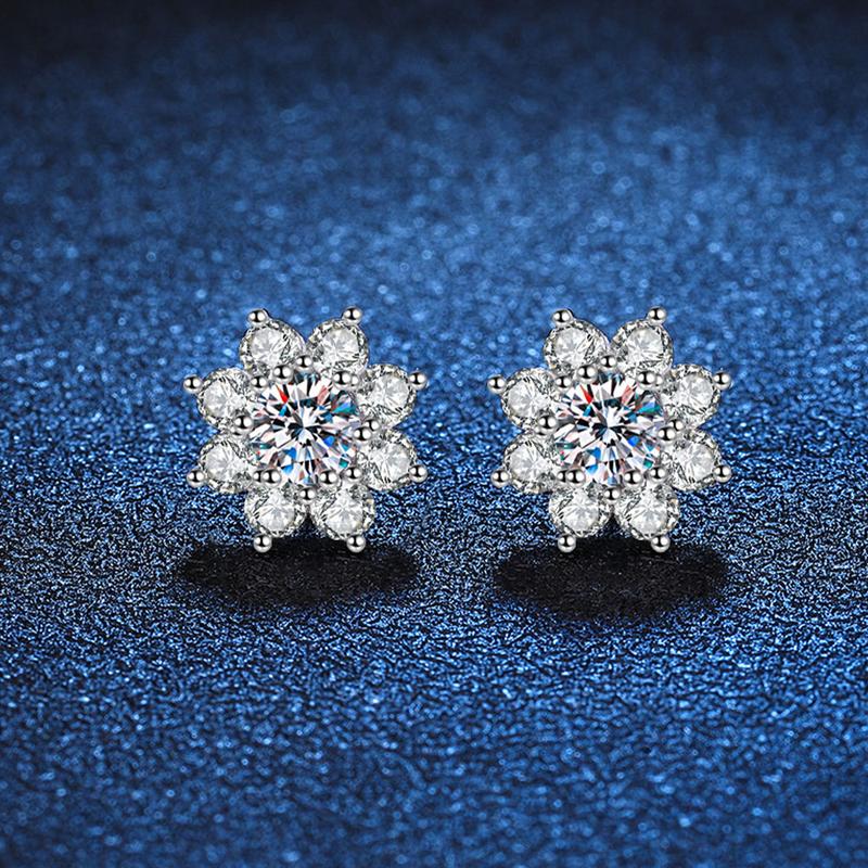 Product Introduction of [005 Additional Gift] Sunflower 0.5ct*2 Synthetic Moissanite Stud Earrings 1Pair 925 Sterling Silver Women's Jewelry Anniversary Birthday Daily Engagement Wedding Gift 2