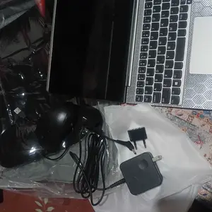 [Pre-Owned] Laptop Lenovo Ideapad D330 2 in 1 RAM 4GB Internal 64GB Layar 10.1 Inch Touchscreen Windows