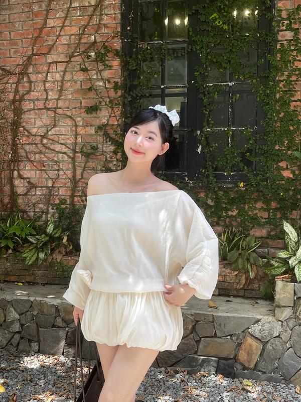 Đầm Babydoll Voan Tơ Nến Trễ Vai Bí Ngô Tay Loe D112