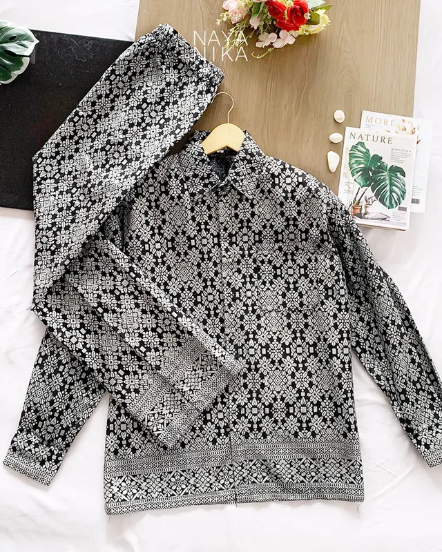 NAYANIKA BATIK - Batik Couple NAYRA LAKSMI Kemeja Lengan Panjang M L XL Mix Rok Prodo Songket - Baju Couple Pasangan Modern Kekinian - Bawahan Batik Wanita Rok Span Karet Pinggang - OOTD Kondangan Kekinian 5