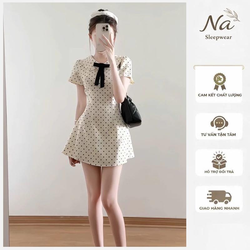 Váy Chấm Bi Cổ Sen Phối Nơ Thanh Lịch Dáng Ngắn-