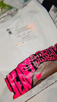 Product Review of Tshirt Kaos Heart Break Girl Atasan Baju Cewek Motif Wanita Katun from E**a 0