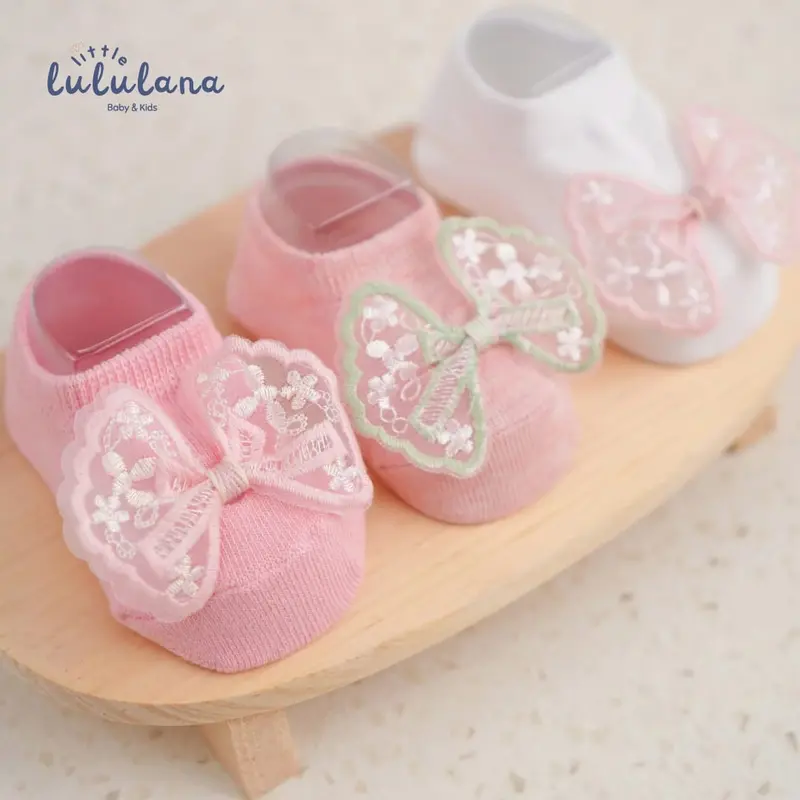 Little Lululana - Lily | Kaos Kaki Bayi Unisex Sepatu Anak Bayi 3D | Newborn Baby Socks | Kaos Kaki Bayi perempuan 0–6 Boneka Lucu Anti Slip satu  paket 0