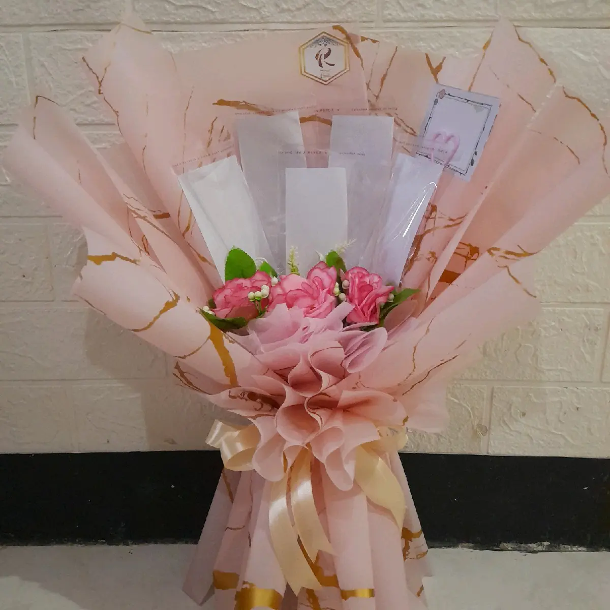 buket  kosong 5 lembar kode B Pink