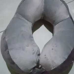 Bantal Leher Lotso Travel Tidur Siang Berbentuk Karakter Hewan Lotso Bantal Leher Mobil Bahan Yelvo Berlabel SNI Car