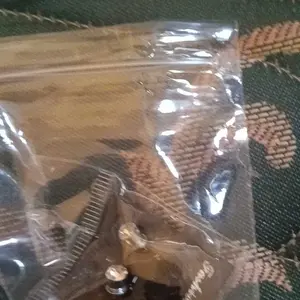 ANTING TEMPEL MAGNET JARUM TANGKAI TANPA TINDIK SIMPEL DAN ELEGAN TITANIUM ANTI KARAT PRIA DAN WANITA Earrings