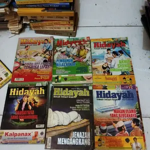 majalah islam hidayah random/tidak bisa pilih judul(pemesanan lebih dari satu akan dikirim dengan judul atau edisi yang berbeda beda)