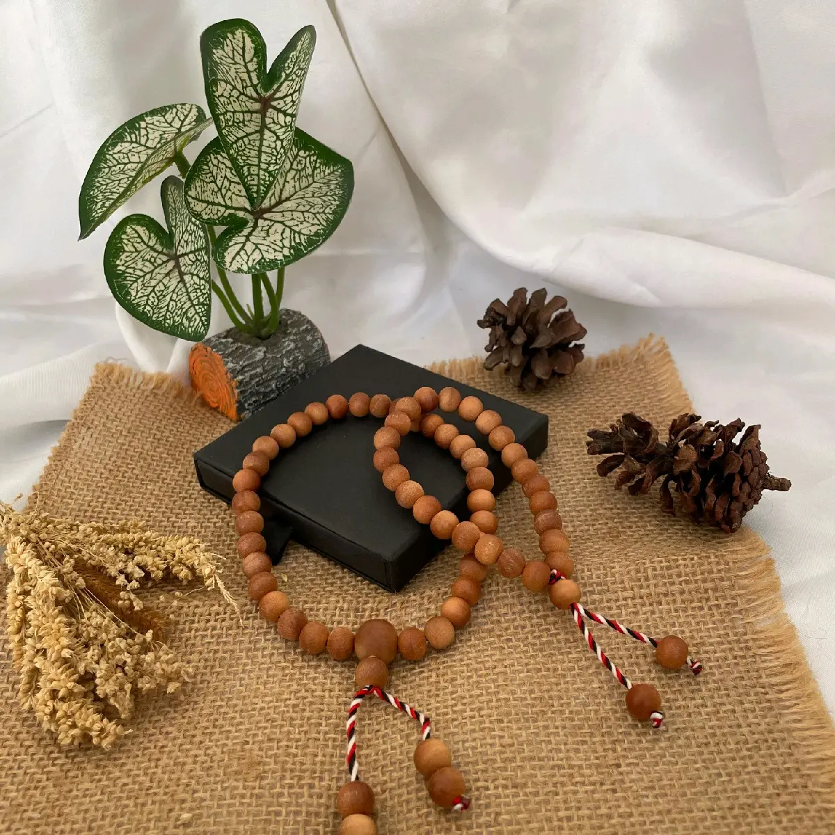 promo  tasbih cendana benang tridatu free gelang cendana