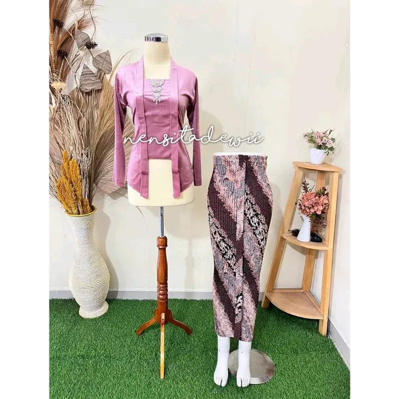 [1 Set, Rosegold] Kebaya Kutubaru + Rok Plisket / Motif Lereng Rosegold 0
