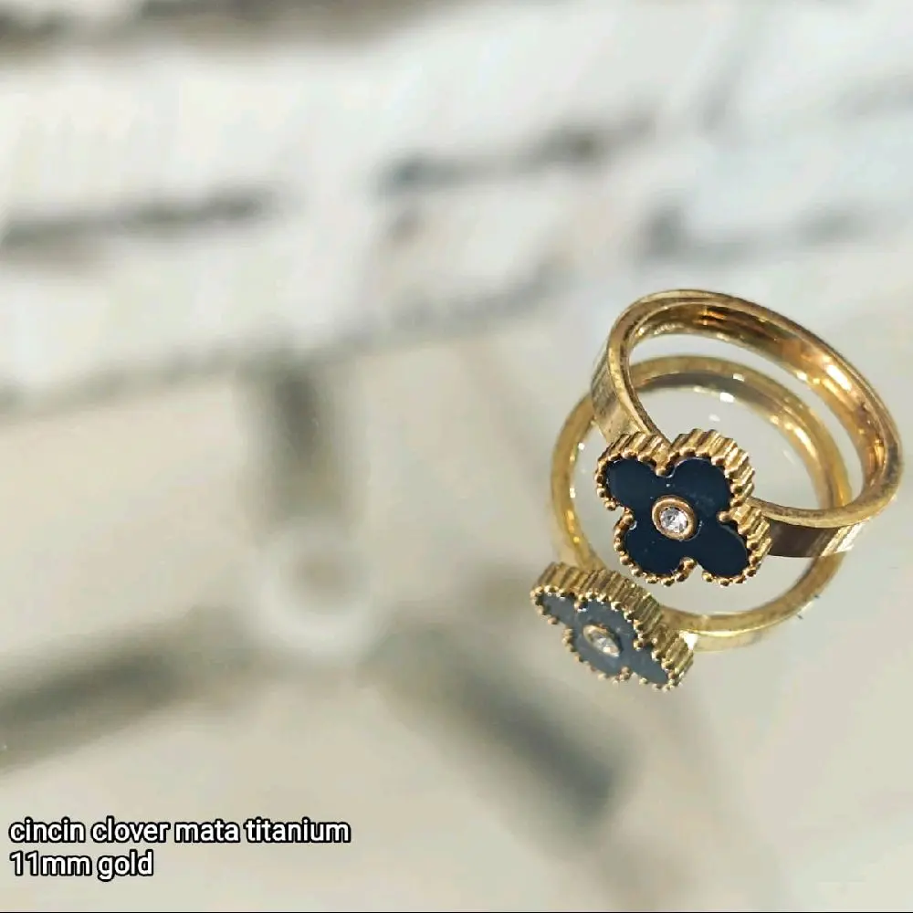 Cincin Bunga Hitam Permata 11mm Gold - ItsWeGirls Ring Aksesoris Wanita