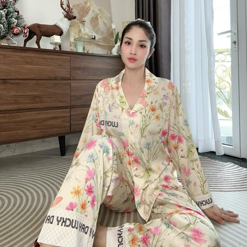 TPfashion C69-Lụa Latin Special Form To 48kg-85kg Thiết Pijama Hoạ Tiết Hoa Nền Kem Sang Trọng Women Nữ Quần Ngủ Áo Ngủ Đồ Bộ Chất Lượng Cao Mềm Mịn Bền Màu