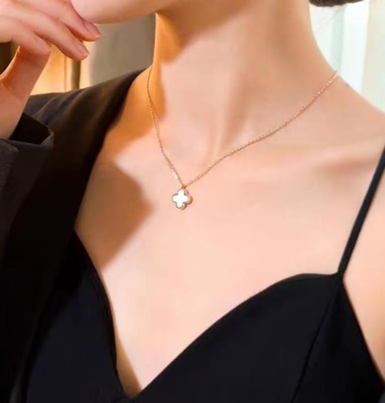 Kalung Clover Asli - Model Terbaru dengan Serial Number Perhiasan Kalung Harian Model Clover Bolak Balik Perhiasan Harian Anti Karat 0