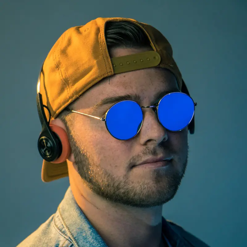 JLab New Rewind 2 Wireless Retro Headphone Dengan Dukungan Aplikasi Untuk Mengendalikan Musik Kamu. Bluetooth Microphone Earphones Headset Tws 6