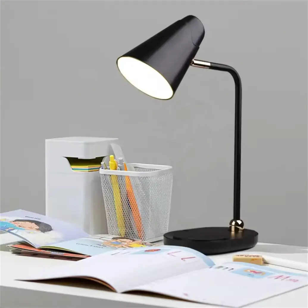 Minimalist Study Bedroom Bedside Table Lamp Industrial Dimmable Table Lamp for Study Desk