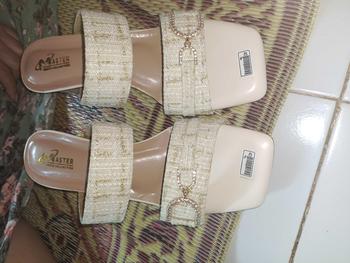 Product Review of Sultan Shoes | Sendal Hak Tahu 5 cm Wanita Flat Slop Tali Kokop Kekinian Aksesoris Gesper Rantai D | Sandal High Heel 5cm CasuaL from A**a 2