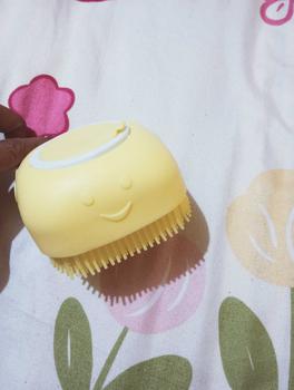Product Review of Sikat Mandi Dispenser Silicon /Shower Brush Silicon / Sikat Silicone Lembut Dispenser Sabun Mandi   Silikon from N**i 1