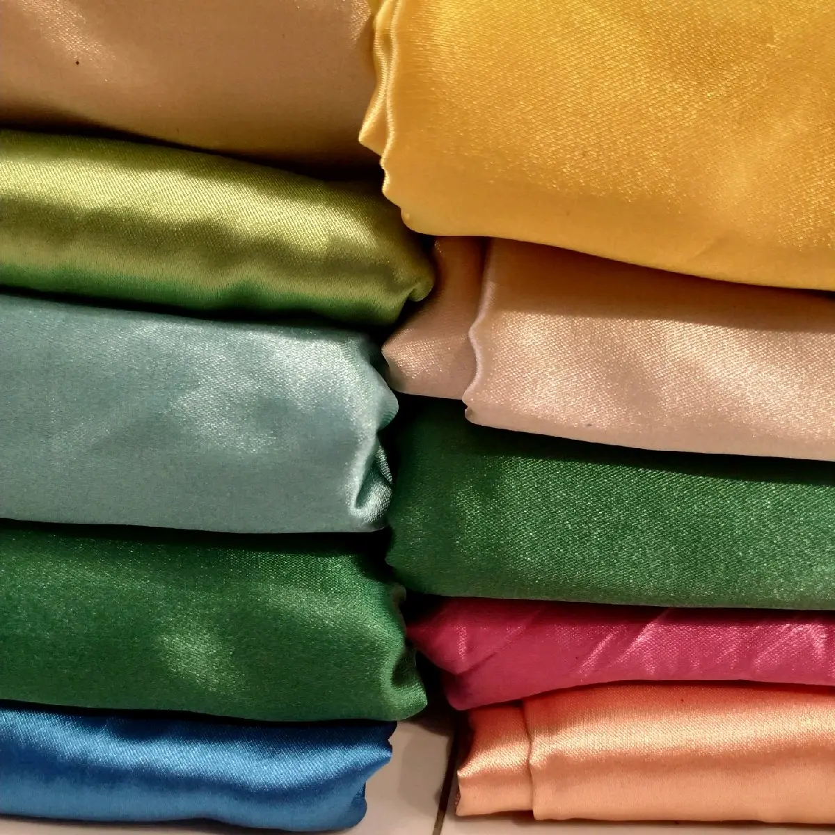 KAIN SATIN SLIK FURRING/POLOSAN(Lebar 115 cm)(harga per 0.5 meter)/POLOSAN SATIN/BAHAN KAIN KEBAYA/FURRING KEBAYA/BAHAN KAIN GAMIS /BAHAN KAIN DRESS/KAIN DRESS/BAHAN KAIN GAUN