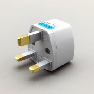 Palam penyesuai standard British adalah teman yang baik untuk penukar standard sejagat perjalanan