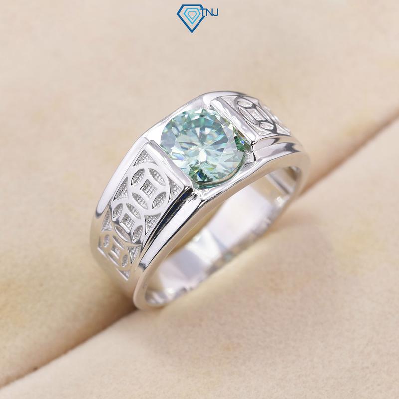  Nhẫn nam bạc họa tiết kim tiền gắn Moissanite xanh 8ly cao cấp kiểm định GRA NNAM0240 - XANH 