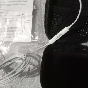 【Soundcard No.1】NETPAC H1 Wired Sound Card Headset 2in1 Bluetooth Live dengan Mikrofon In-Ear & Rekaman HD untuk HP PC Soundcard Karaoke Live Stream