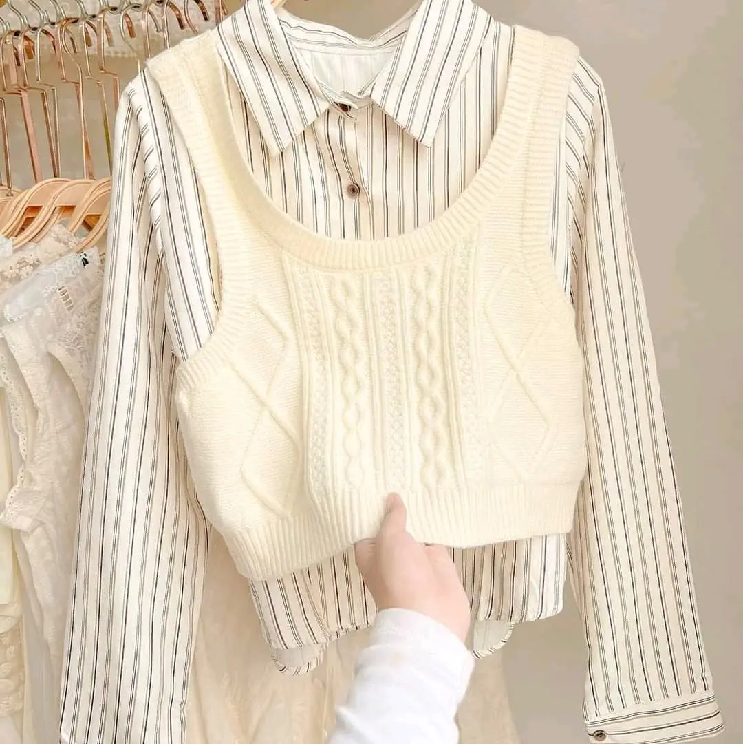 Atasan model gini gemash banget buat ootd makin keceh, buat formal atau cassual juga oke nih