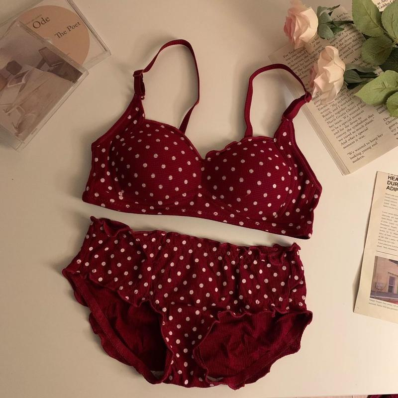 Product Introduction of Year of Birth Dragon Lucky Underwear for Women Push up Push up Anti-Sag Wireless Red Wedding Bra Set 03 27
