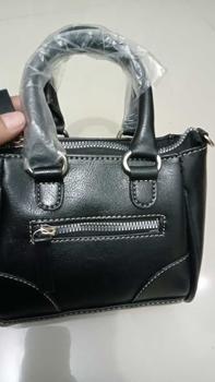 Product Review of HEELSADDICT Yoona Tas Wanita Sling Bag Tas Selempang shoulder  bag from M**i 0