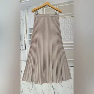 Zalfaoutfit Plisket skirt | rok polos plisket