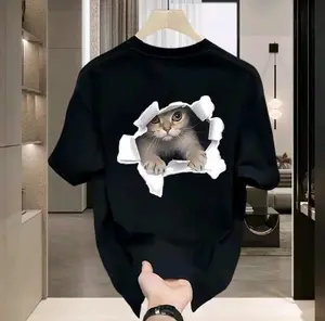 (COD)Kaos Putih/Hitam dengan Desain Unik "Kucing Mengintip dari Lubang" di Dada & Punggung, Gambar Kucing Lucu dengan Efek Robekan 3D yang Eye-Catching Cocok untuk Gaya Kasual yang Simpel tapi Penuh Karakter dan Menarik Perhatian