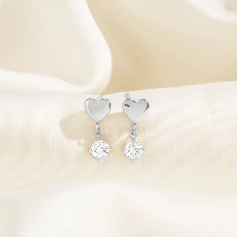 YUREE • Alice Earrings  • Anting Love Titanium Wanita Anti Karat 1